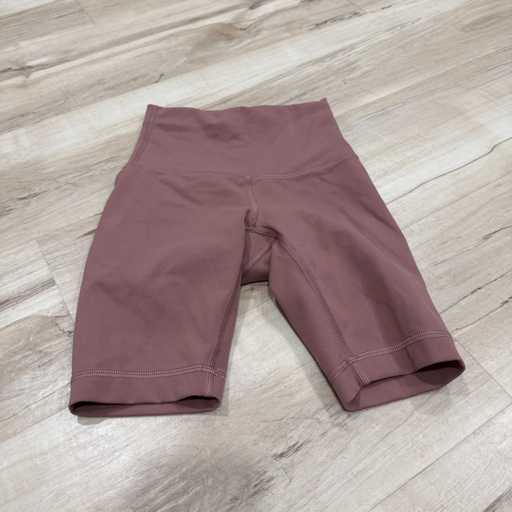 Lululemon Wunder Train High Rise Bike Short Size 0 Mauve Gym Athletic